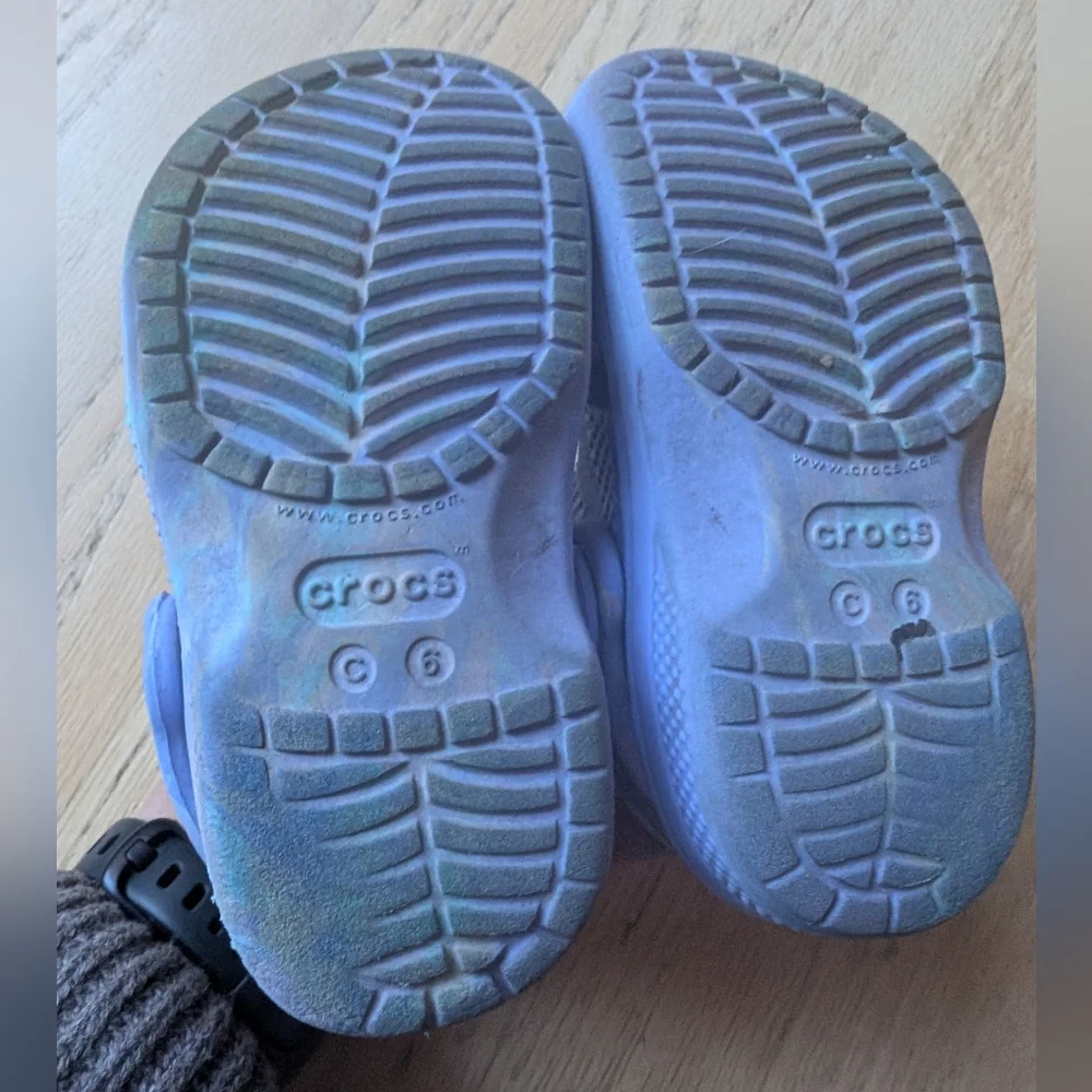 Crocs Purple Marble Baby Size 6